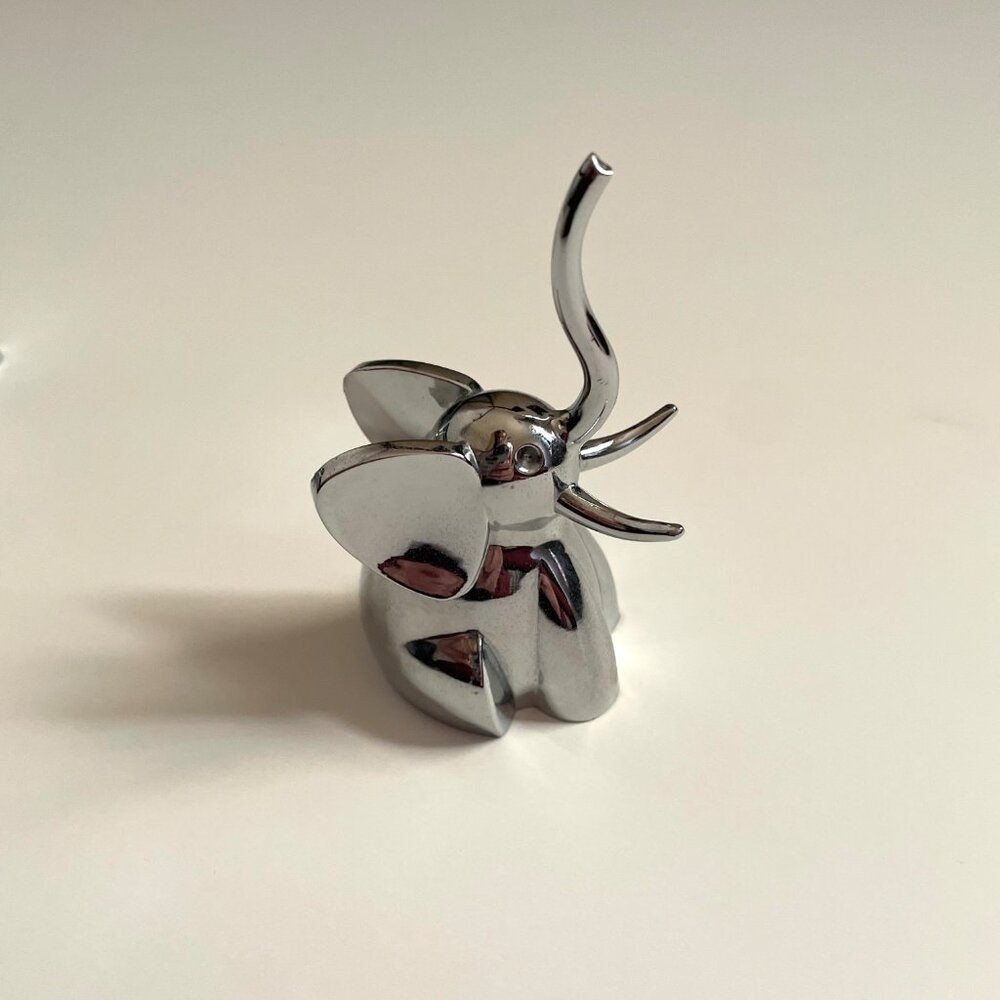 Umbra Set of 2 Bunny and Elephant Ring Holders - Picture 10 of 15